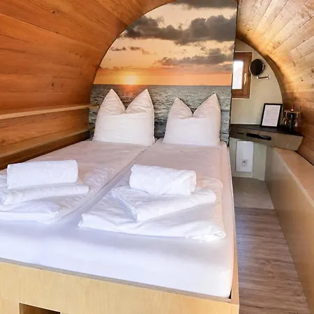 Dom wakacyjny Glamping Barrel On Horse Farm - Kevelaer